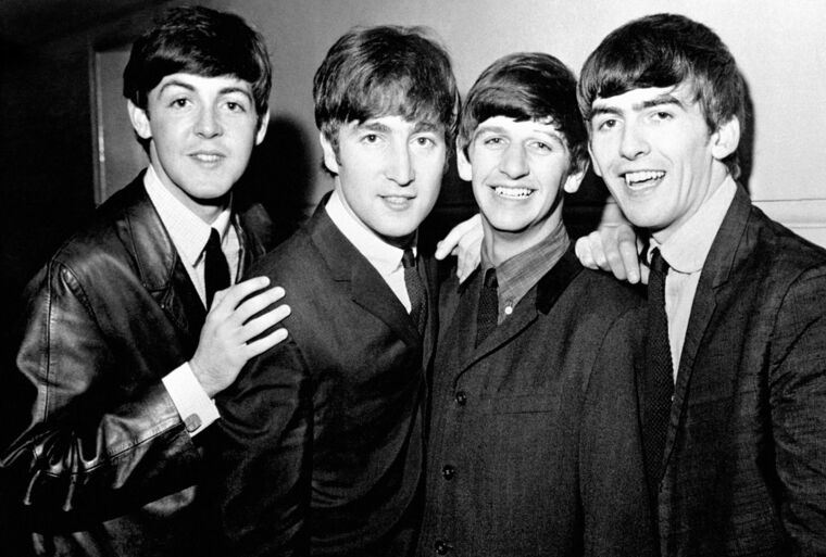 Купить и печать на заказ Картины, фото с паспарту The Beatles