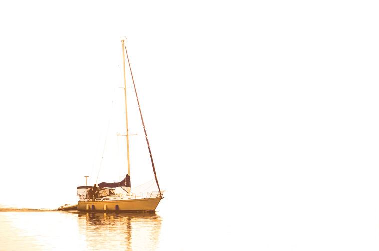 Картины, фото с паспарту Boat minimalism